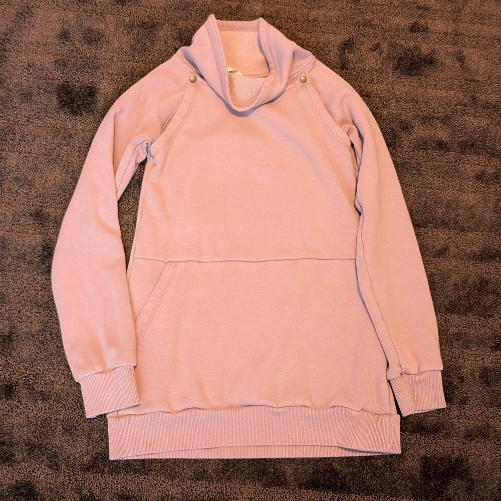 Latched mama harbor snap pullover